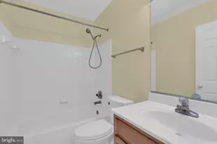 2715 Pembsly Dr, Vienna, VA 22181 - Photo 43
