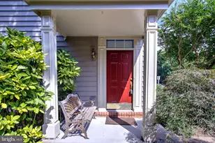 1274 Vintage Pl, Reston, VA 20194 - Photo 3