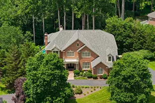1108 Hobnail Ct, Great Falls, VA 22066 - Photo 5