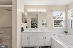 3738 Freehill Ln, Fairfax, VA 22033 - Photo 21