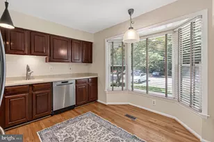 5719 Oakshore Ct, Burke, VA 22015 - Photo 15