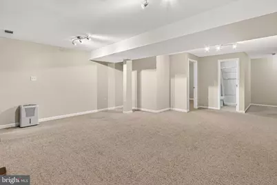 5719 Oakshore Court, Burke, VA 22015 - Photo 37