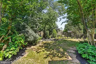 2207 Frank St, Vienna, VA 22182 - Photo 57