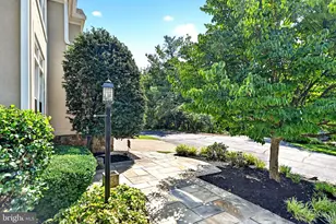 2207 Frank St, Vienna, VA 22182 - Photo 3