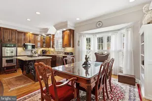 6656 Hampton Park Ct, McLean, VA 22101 - Photo 11