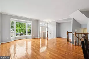 7035 Fieldhurst Ct, Alexandria, VA 22315 - Photo 3