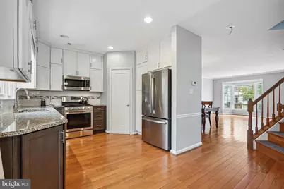 7035 Fieldhurst Court, Alexandria, VA 22315 - Photo 9