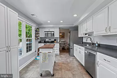 12728 Builders Road, Herndon, VA 20170 - Photo 9