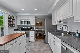 12728 Builders Rd, Herndon, VA 20170 - Photo 11
