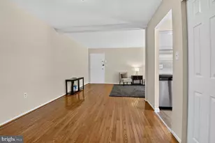 3354 Woodburn Rd, Annandale, VA 22003 - Photo 9