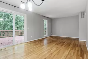 6055 Meyers Landing Ct, Burke, VA 22015 - Photo 7