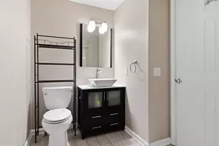 6055 Meyers Landing Ct, Burke, VA 22015 - Photo 17