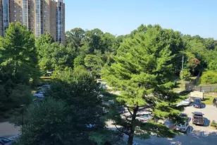 5901 Mt Eagle Dr, Alexandria, VA 22303 - Photo 11