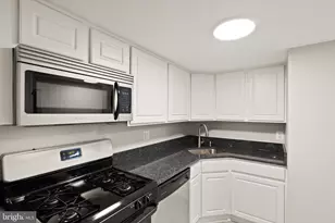 1414 Northgate Square, Reston, VA 20190 - Photo 11