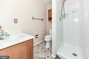 9109 Northedge Dr, Springfield, VA 22153 - Photo 43