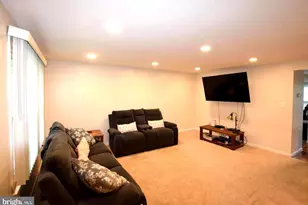 6560 Lochleigh Ct, Alexandria, VA 22315 - Photo 3
