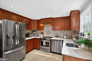 8460 Rippled Creek Ct, Springfield, VA 22153 - Photo 15