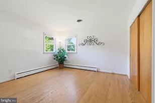 8715 Cherry Dr, Fairfax, VA 22031 - Photo 21