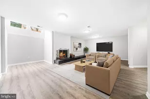 7308 Aynsley Ln, McLean, VA 22102 - Photo 5