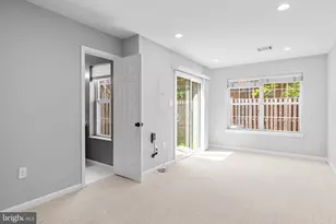 13126 Plotner Farm Rd, Herndon, VA 20171 - Photo 23