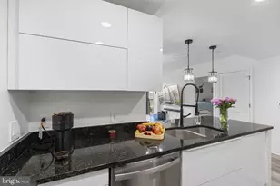 2451 Midtown Ave, Alexandria, VA 22303 - Photo 7