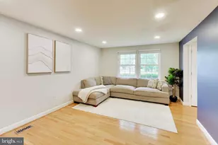 5932 Peregrine Dr, Burke, VA 22015 - Photo 13