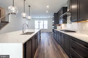 7463 Backett Wood Ter, McLean, VA 22102 - Photo 3