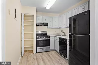 6141 Leesburg Pike #101, Falls Church, VA 22041 - Photo 15