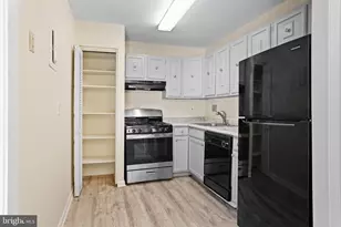6141 Leesburg Pike, Falls Church, VA 22041 - Photo 15