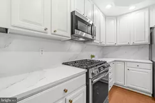 5639 Harrington Falls Ln, Alexandria, VA 22312 - Photo 15