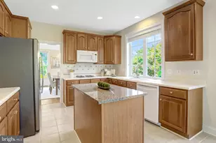 6276 Kingfisher Ln, Alexandria, VA 22312 - Photo 15