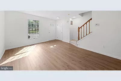 6528 Skylemar Trail, Centreville, VA 20121 - Photo 9