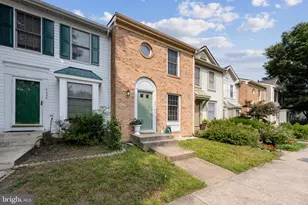 6528 Skylemar Trail, Centreville, VA 20121 - Photo 3