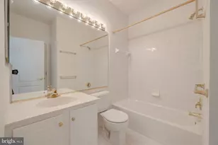 11909 St Johnsbury Ct, Reston, VA 20191 - Photo 3