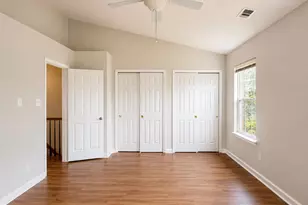 13824 Bridlington Ct, Centreville, VA 20120 - Photo 17