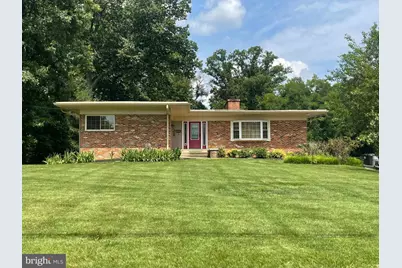 3909 Pineland Street, Fairfax, VA 22031 - Photo 1