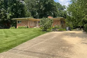 3909 Pineland St, Fairfax, VA 22031 - Photo 3
