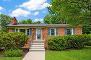 600 John Marshall Dr NW, Vienna, VA 22180 - Photo 1