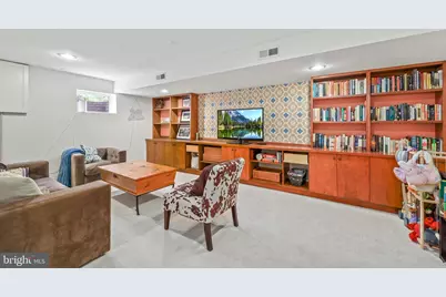 600 John Marshall Drive NW, Vienna, VA 22180 - Photo 31