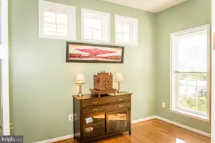 13079 Greg Roy Ln, Herndon, VA 20171 - Photo 3