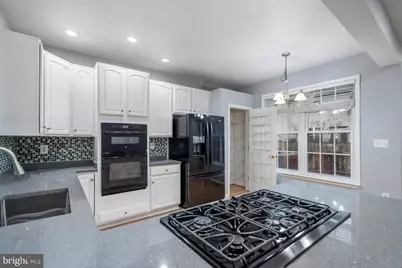 8648 Royal Worcester Lane, Fairfax, VA 22031 - Photo 19