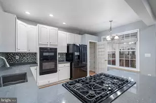 8648 Royal Worcester Ln, Fairfax, VA 22031 - Photo 19