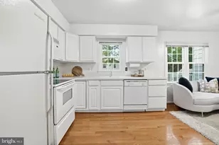 9919 Longford Ct, Vienna, VA 22181 - Photo 9