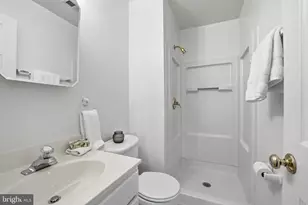 9919 Longford Ct, Vienna, VA 22181 - Photo 21
