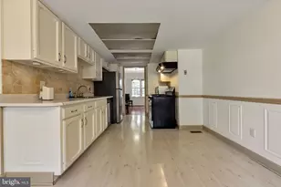8809 Surveyors Pl, Springfield, VA 22152 - Photo 11