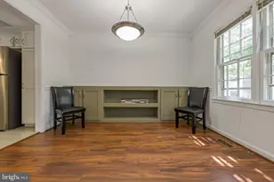 8809 Surveyors Pl, Springfield, VA 22152 - Photo 5