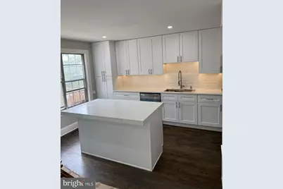 7925 Gunston Woods Place, Lorton, VA 22079 - Photo 3