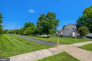 1340 Cassia St, Herndon, VA 20170 - Photo 57