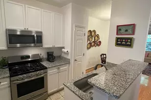 2665 Manhattan Pl, Vienna, VA 22180 - Photo 5