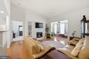 9224 Cardinal Forest Ln, Lorton, VA 22079 - Photo 9